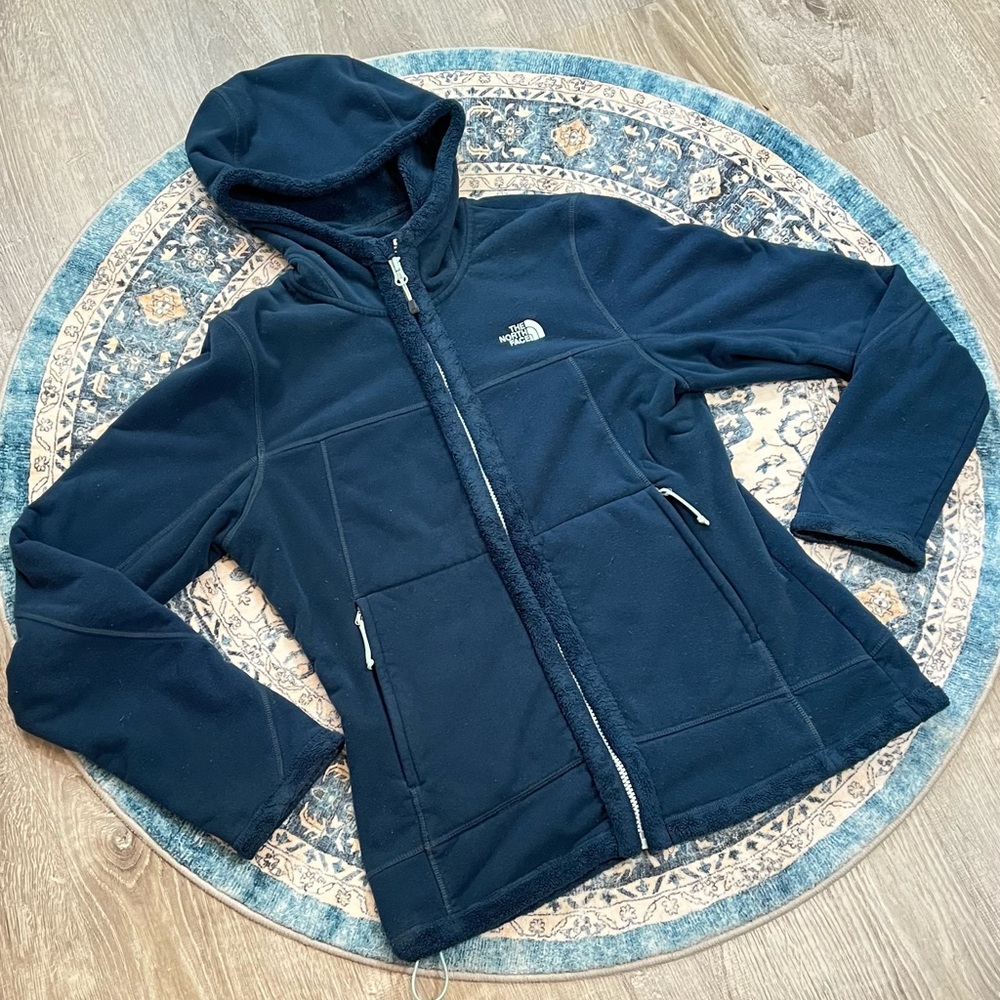 The North Face Women’s Size Medium Blue Fleece Lined  Zip Up Jacket